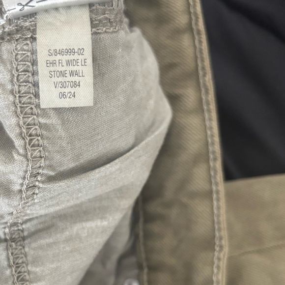 OLD NAVY JEANS EXTRA HIGH-RISE SKY-HI WIDE LEG SECRET SMOOTH POCKETS GREEN SZ 2T - Picture 3 of 5